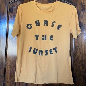 Women’s Tee Chase the Sunset